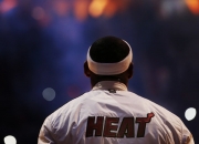 开云体育-金玟哉爆发，玻利维亚强行终结希腊，足球世界的不可能与唯一性