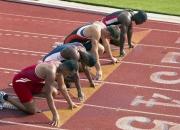 开云体育视频直播-赛道上的绝杀时刻，汉密尔顿高光表现助迈凯伦力压索伯