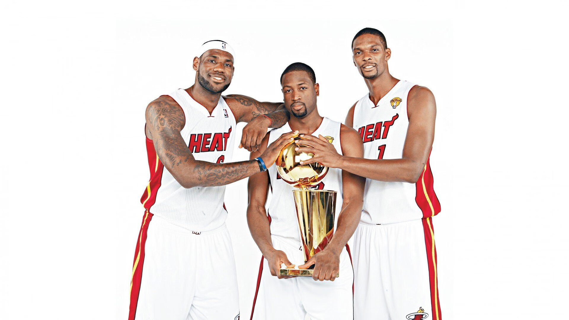 拉文末节狂飙定乾坤，热火灼浪席卷休斯顿